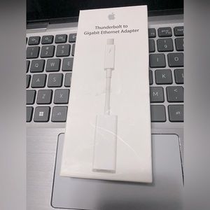 Thunderbolt to Gigabit Ethernet Adapter